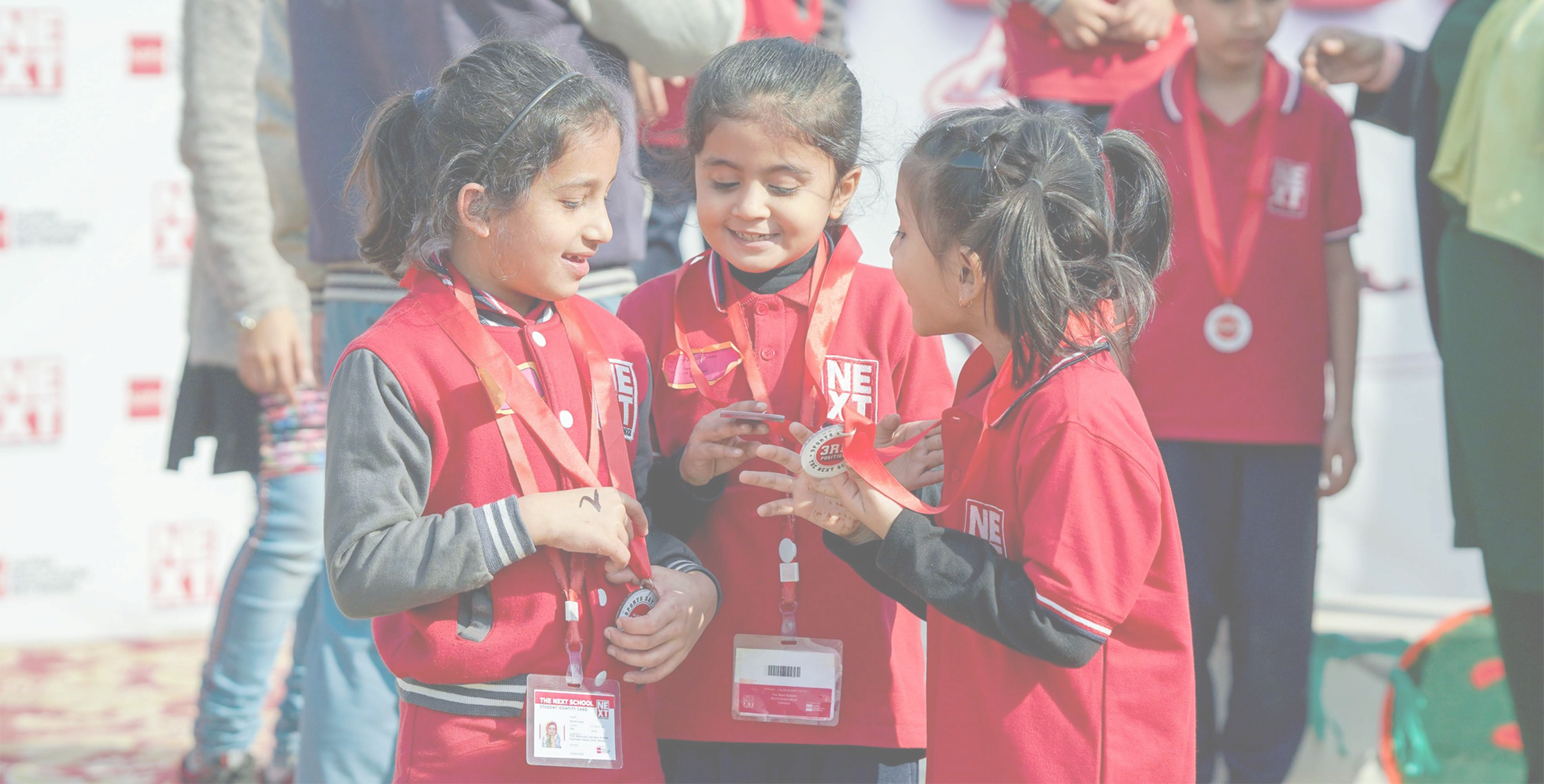 417508868_7914112430